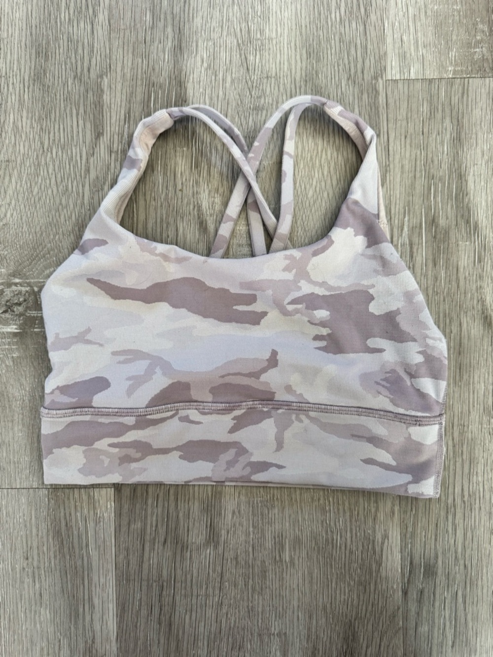 Lululemon Women's Light Purple Ribbed Criss Cross Strap Sports Bra Size 6